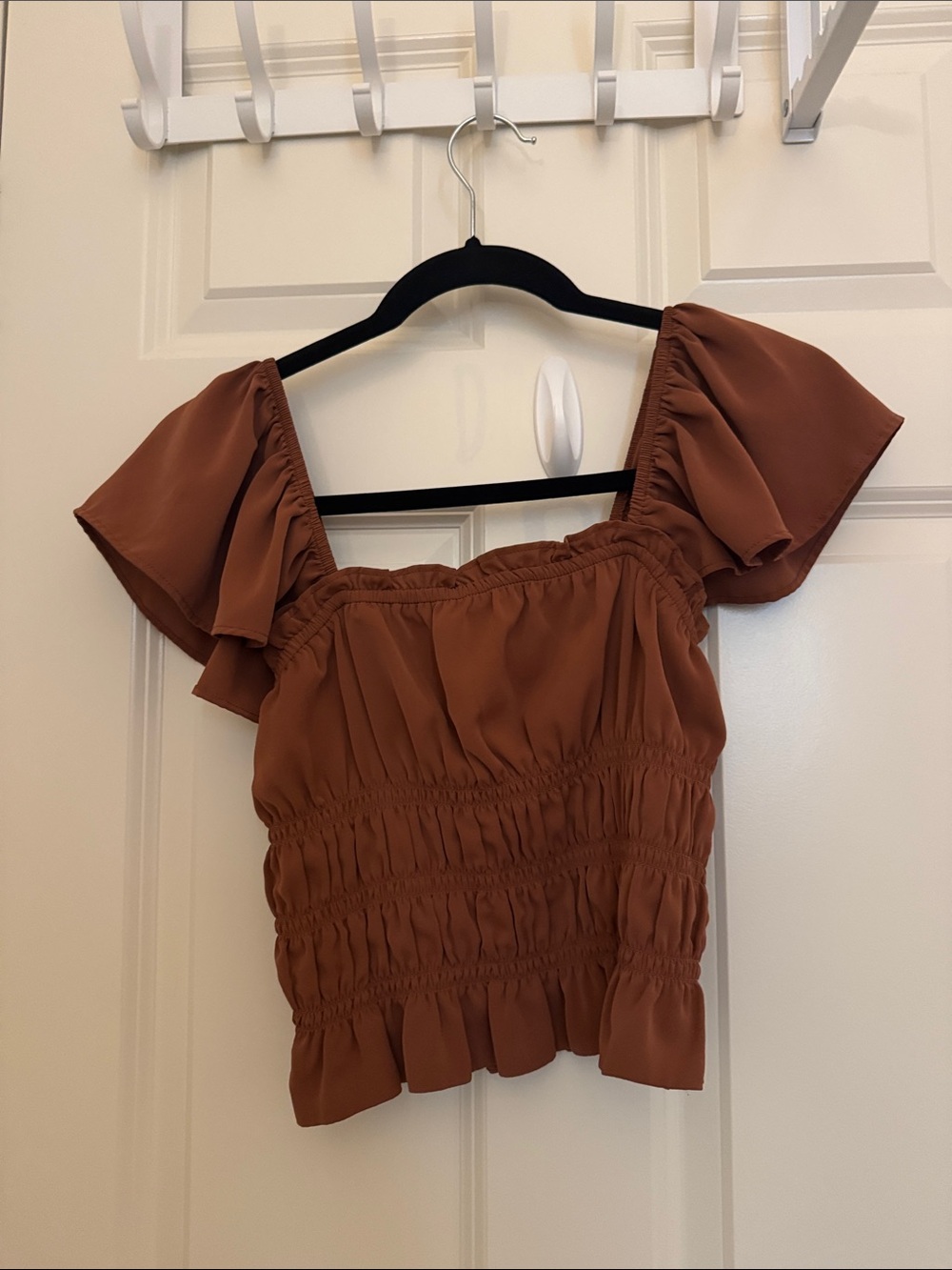Abercrombie & Fitch Women’s Rust  Smocked Flutter Sleeve Top
